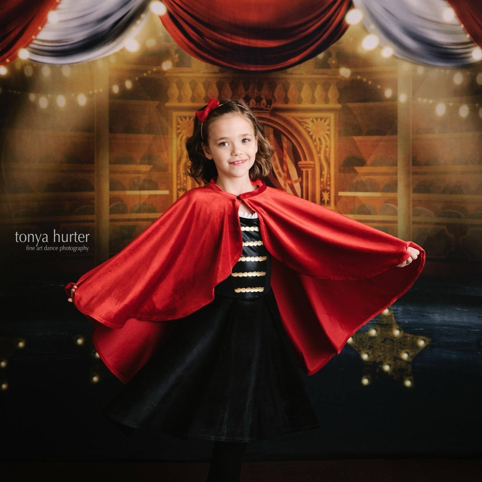 The Greatest Showman cosplay halloween girls dress + cape 9/10 Placard Originals