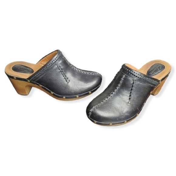 Clarks Artisan Black Leather Clogs 7M