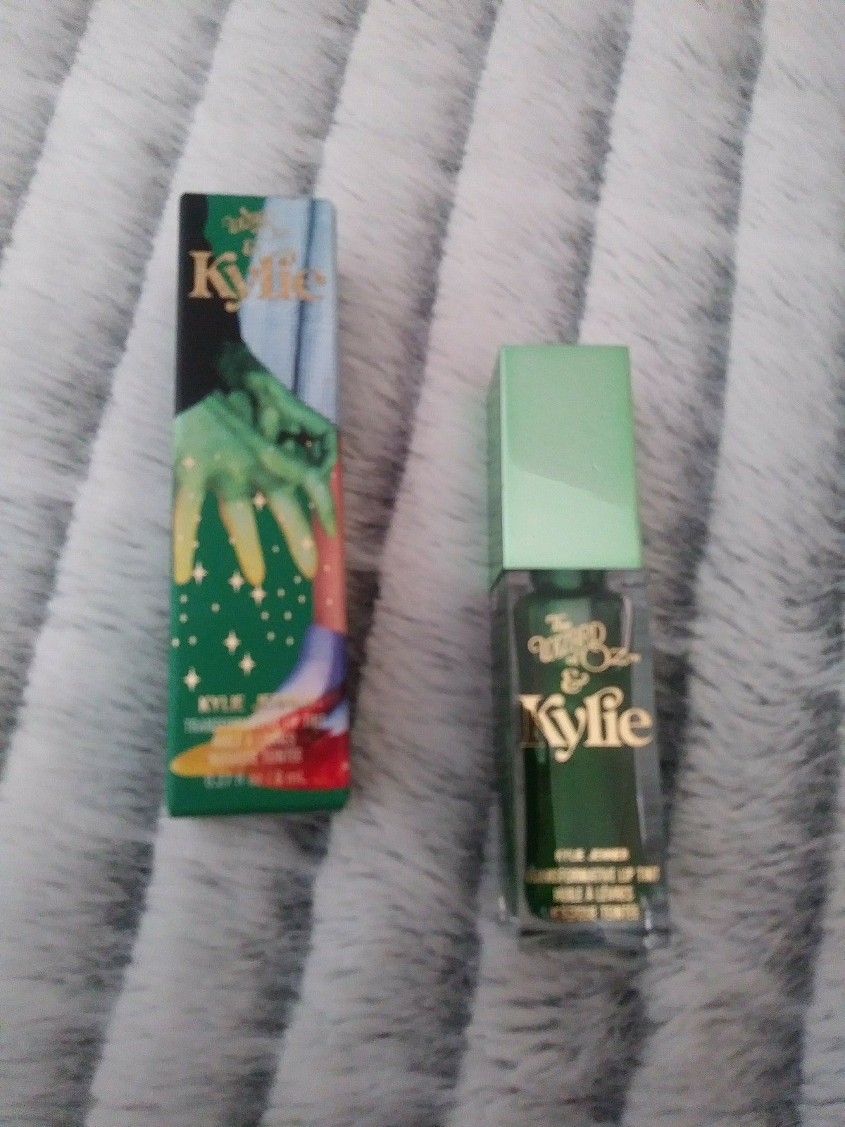 Kylie x Wizard of Oz Transforming Lip Gloss ❤