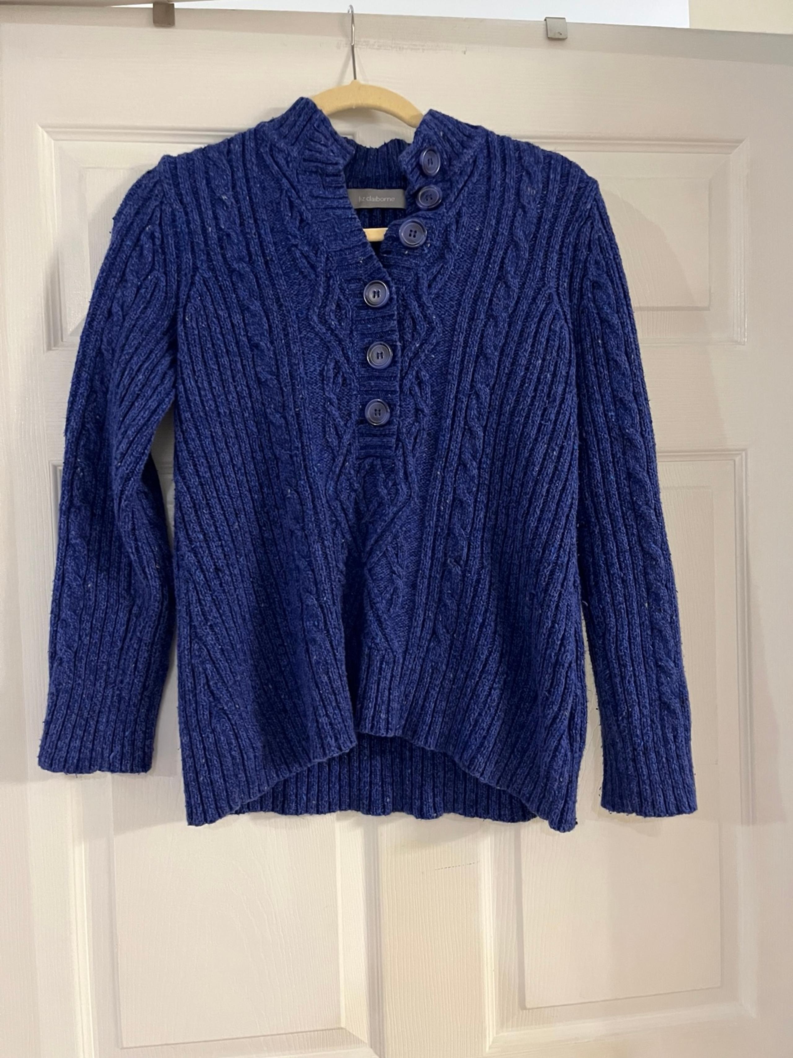 Liz Claiborne cable knit 1/2 button heavy knit sweater women’s size small blue