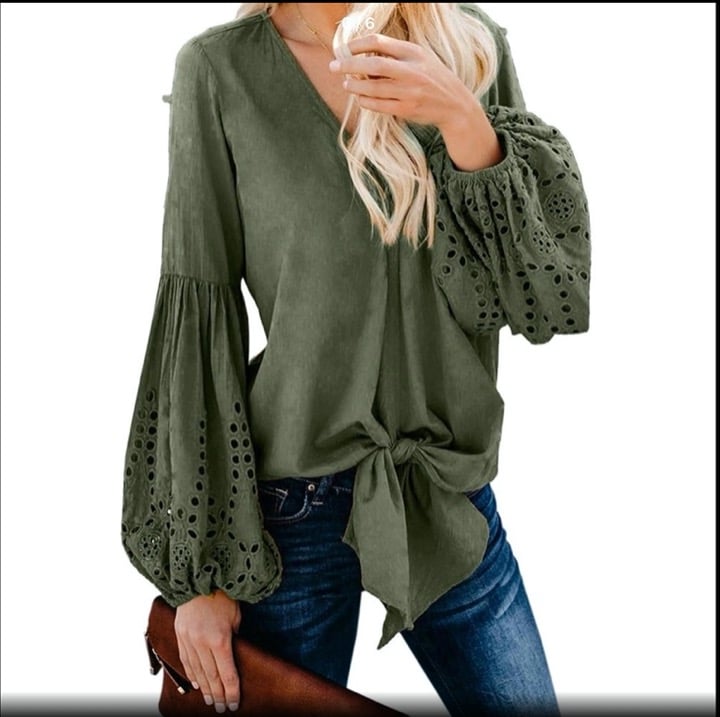 Balloon eyelet sleeve Tunic. Green M