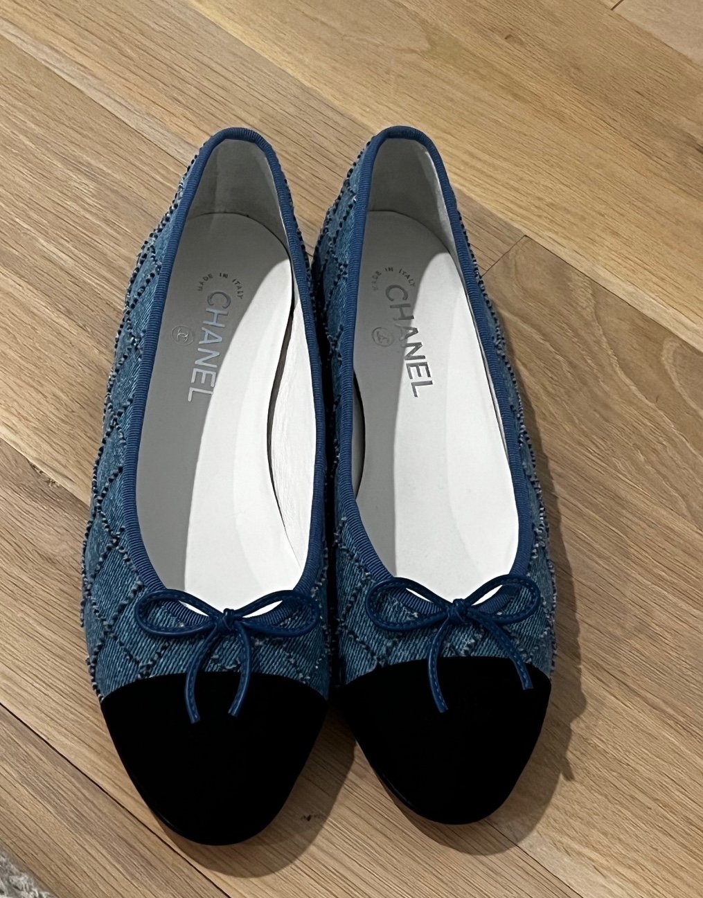 Chanel denim quilted ballet flats - New in box RARE