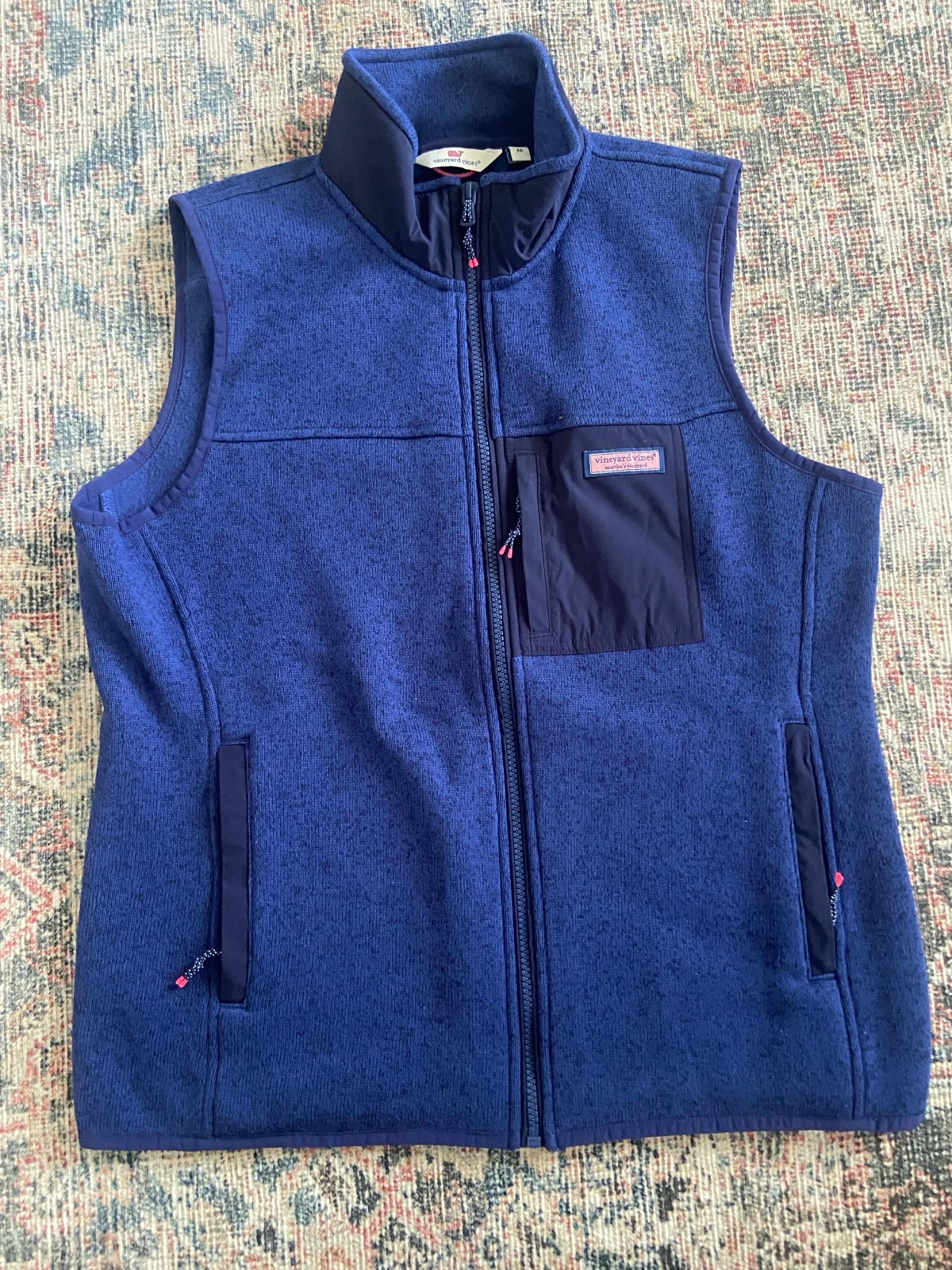 Vineyard Vines full zip vest, Women’s M