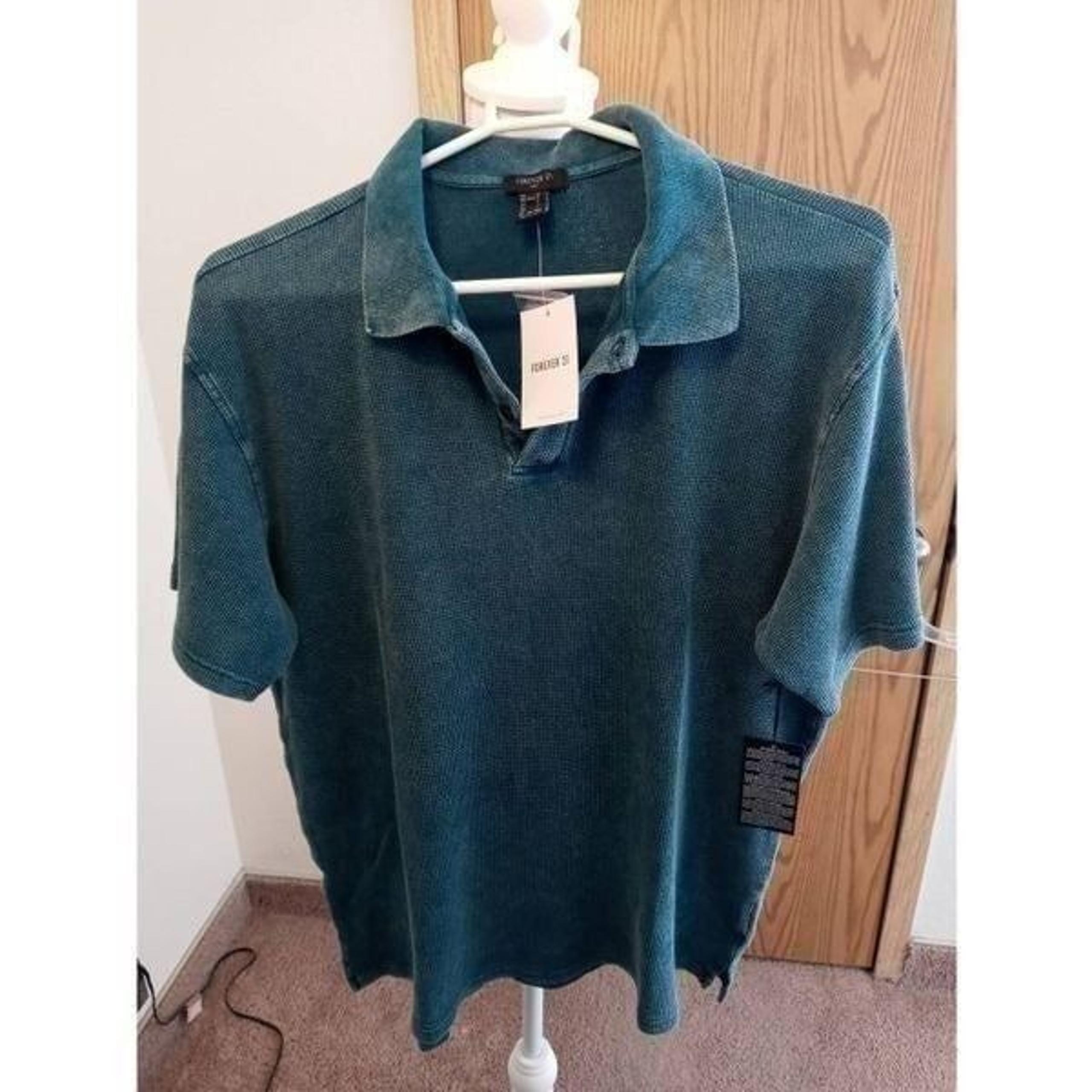 Forever 21 NWT Men's Polo Knit Top Dark Blue/Green-Small- See Measurements