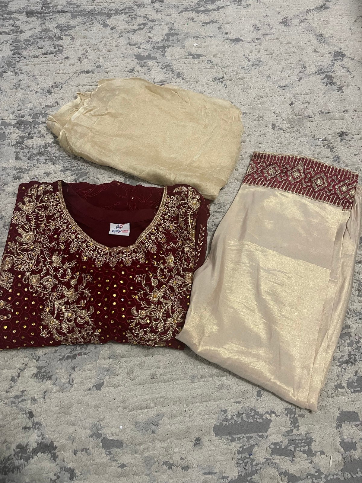 Gorgeous dress (sale)
