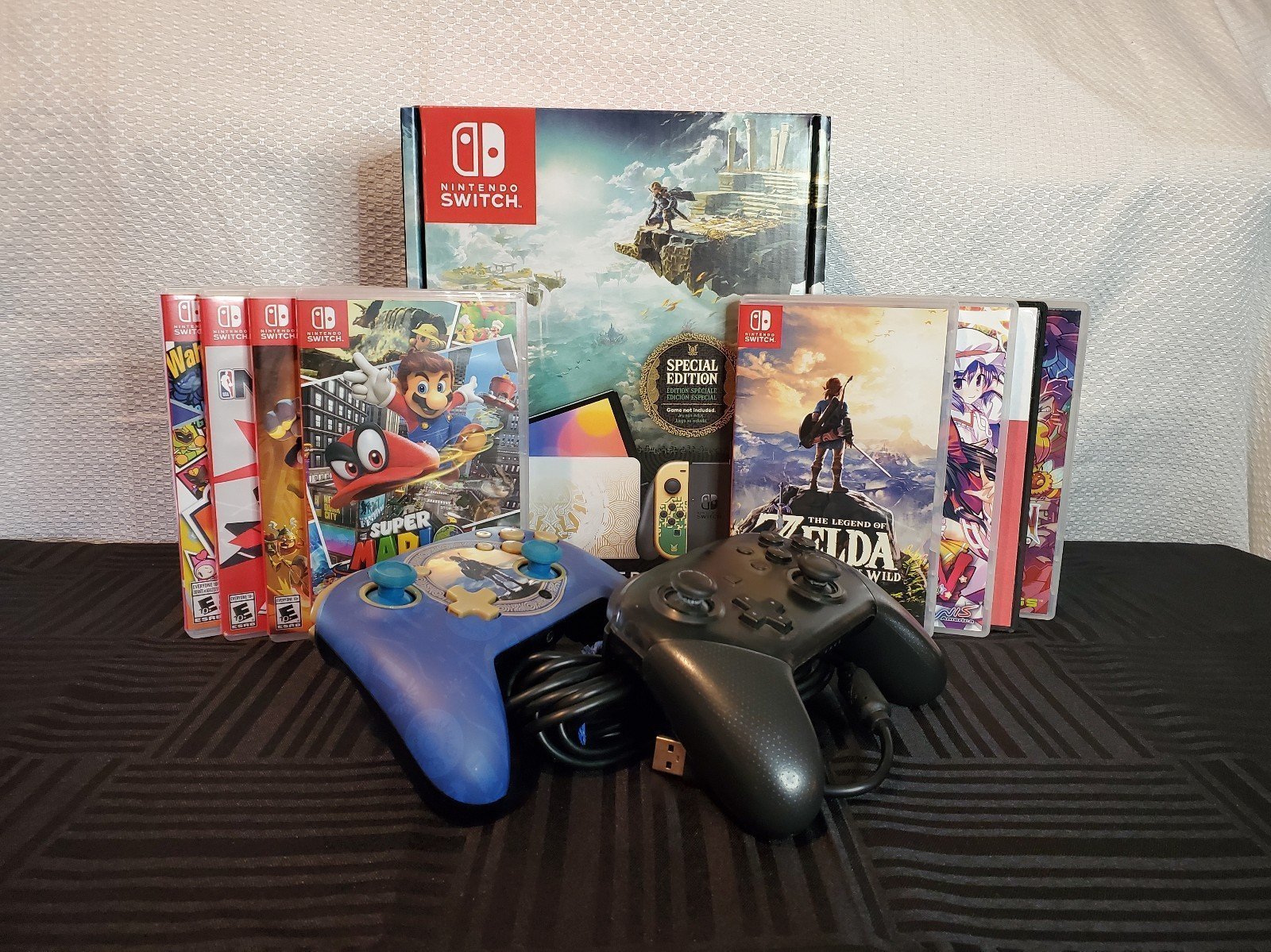 *2025 NEW YEAR DEAL* MASSIVE NINTENDO SWITCH BUNDLE OFFER! 8 GAMES 2 CONTROLLERS