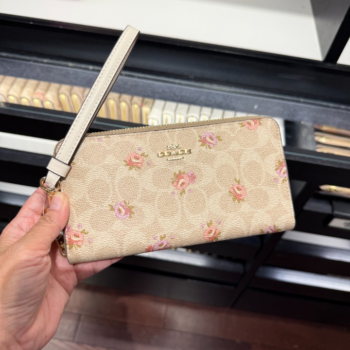 Coach CAR06 Long Zip Around Wallet In Signature Canvas With Floral Print