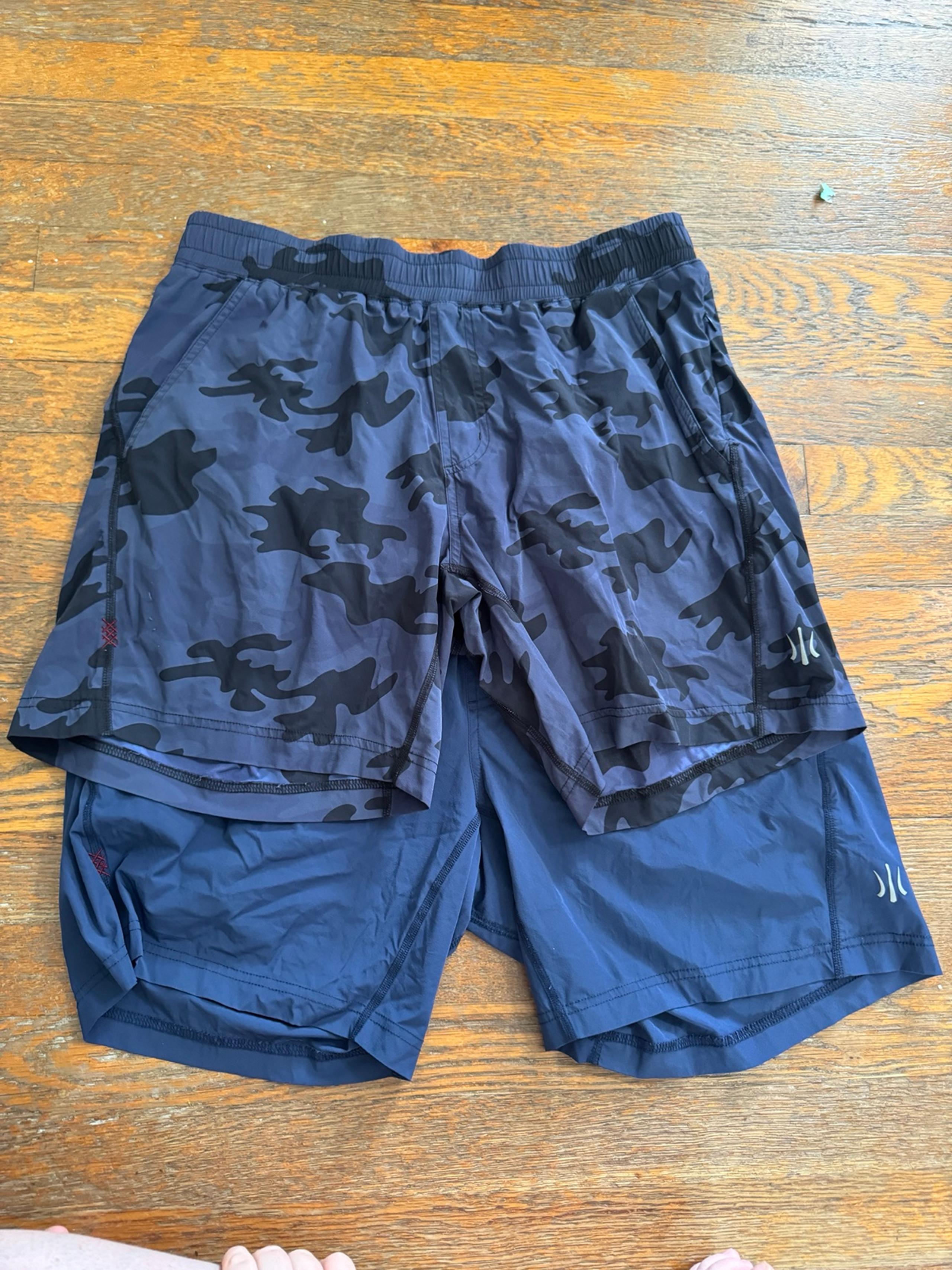 Rhone men’s athletic shorts navy camo bundle