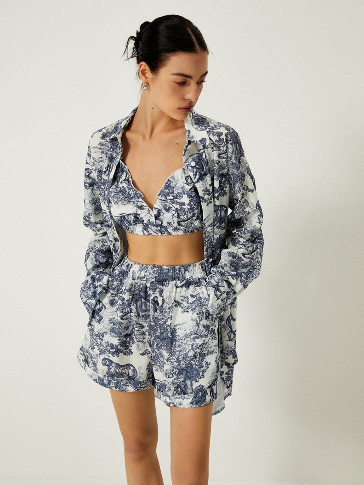 Brand new Commense floral print three piece shorts set Size Medium