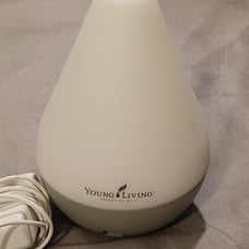 YOUNG LIVING Dew Drop ESSENTIAL OIL DIFFUSER