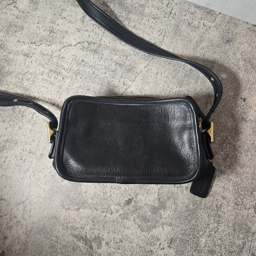 Vintage Coach 9164 Black East West Legacy Compartment Shoulder Crossbody Bag