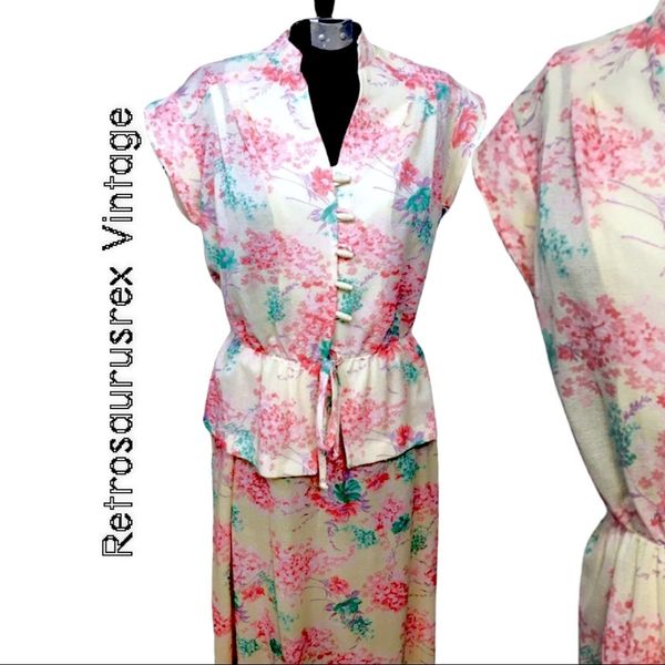 Vintage 1960’s Asian Pin Up Cherry Blossom Kimono Dress Skirt Set Medium