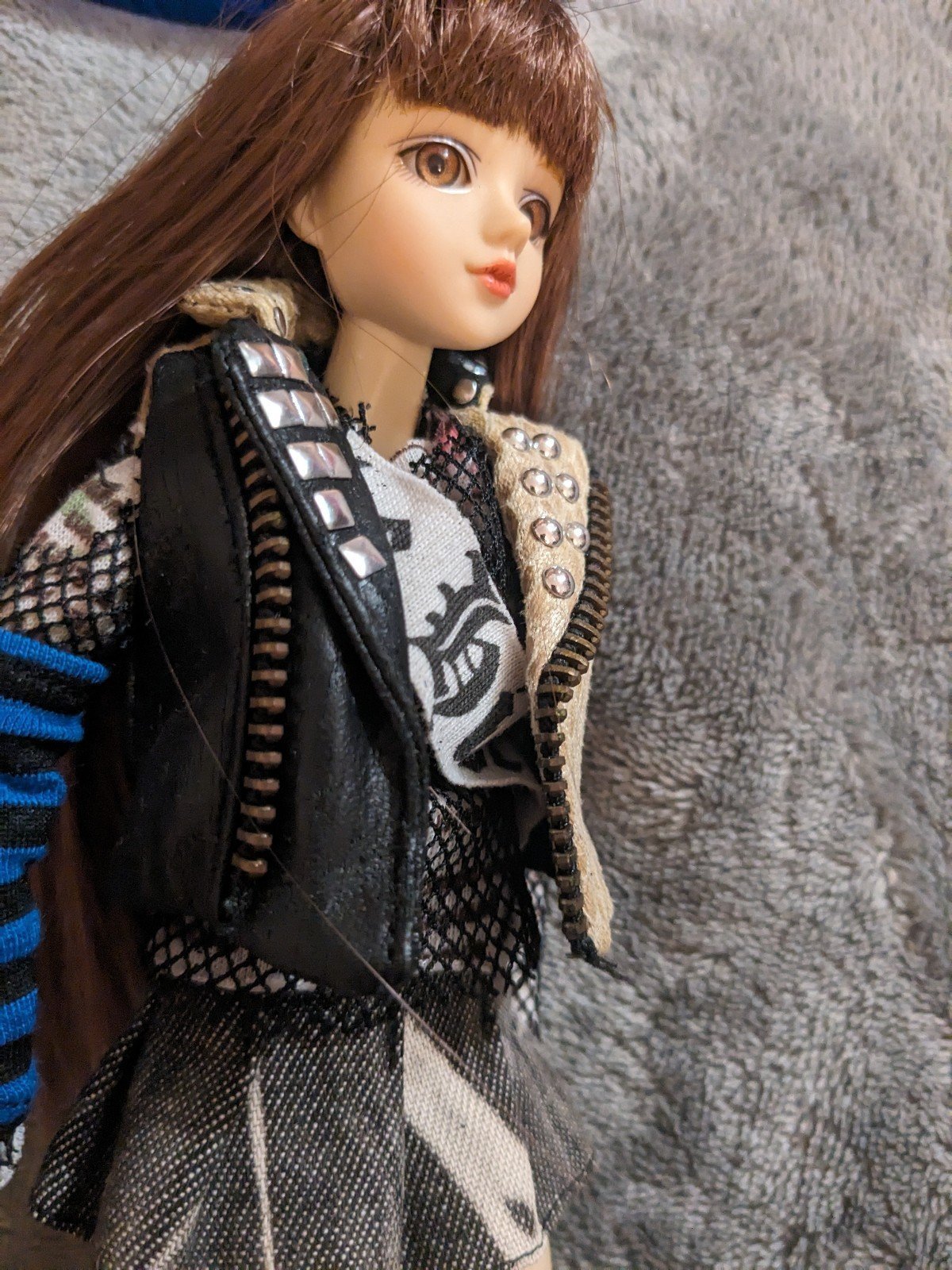 Groove Inc J-Doll Jun Planning Doll in Andrassy Ave Outfit J