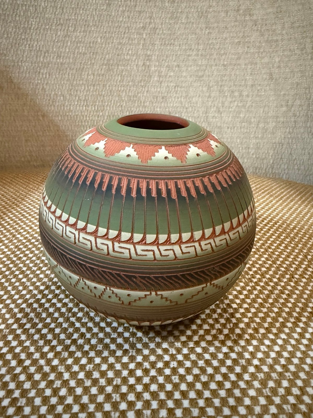 Hilda Whitegoat hand made Navajo pottery bowl green white terracotta