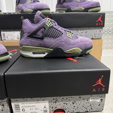 Deadstock Nike Air Jordan 4 Retro Purple Canyon Size 6