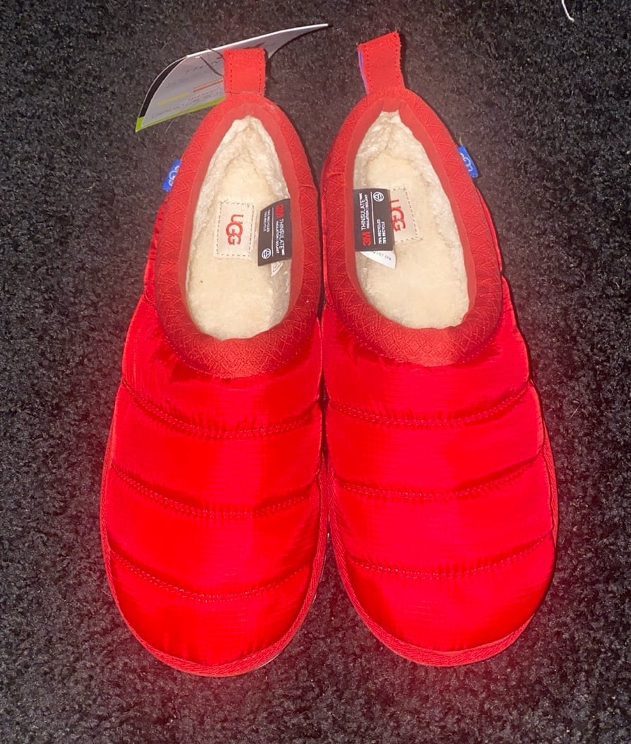 Ugg Tasman LTA slipper. Samba red. Size 8M/9W. Brand new never worn or tried on