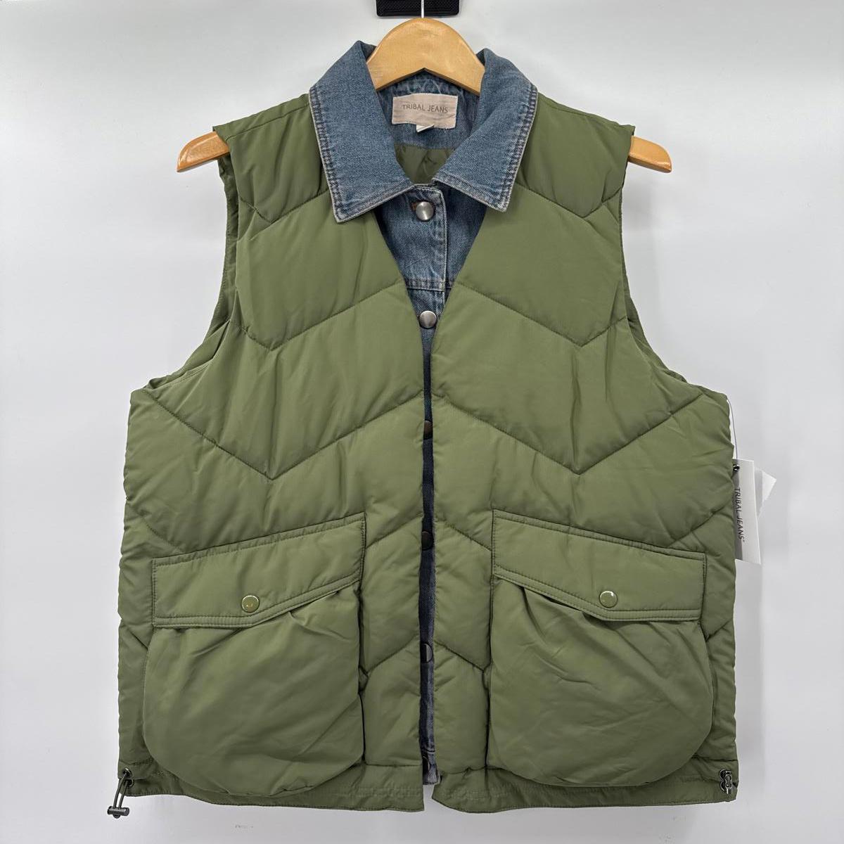 Tribal Jeans Women's Clover Leaf Puffer Vest with Denim Collar Small
