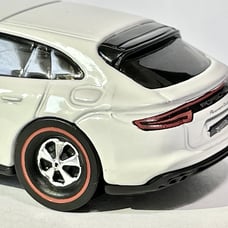 Hot wheels custom made Porsche panamera REDLINE