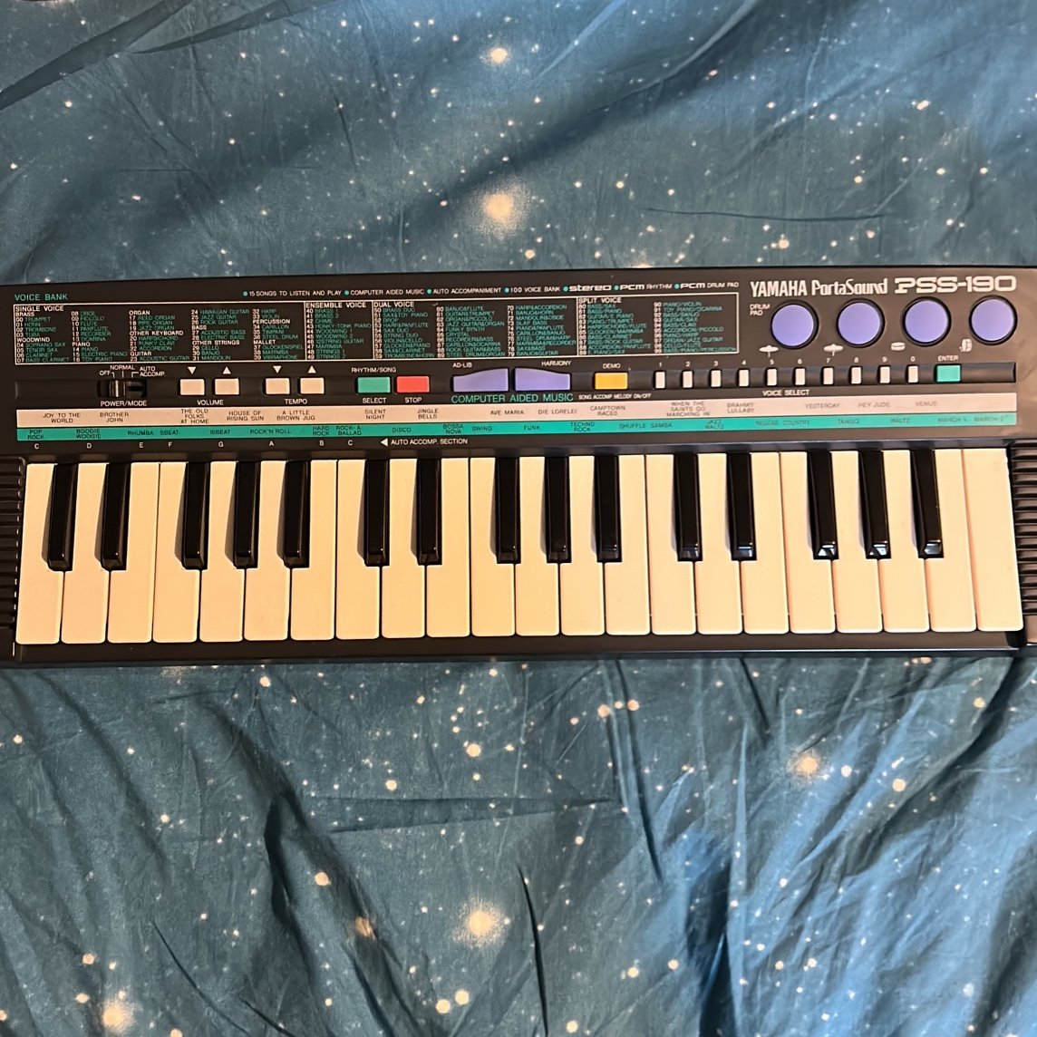 Yamaha PortaSound PSS-190 Electronic Keyboard & synthesizer