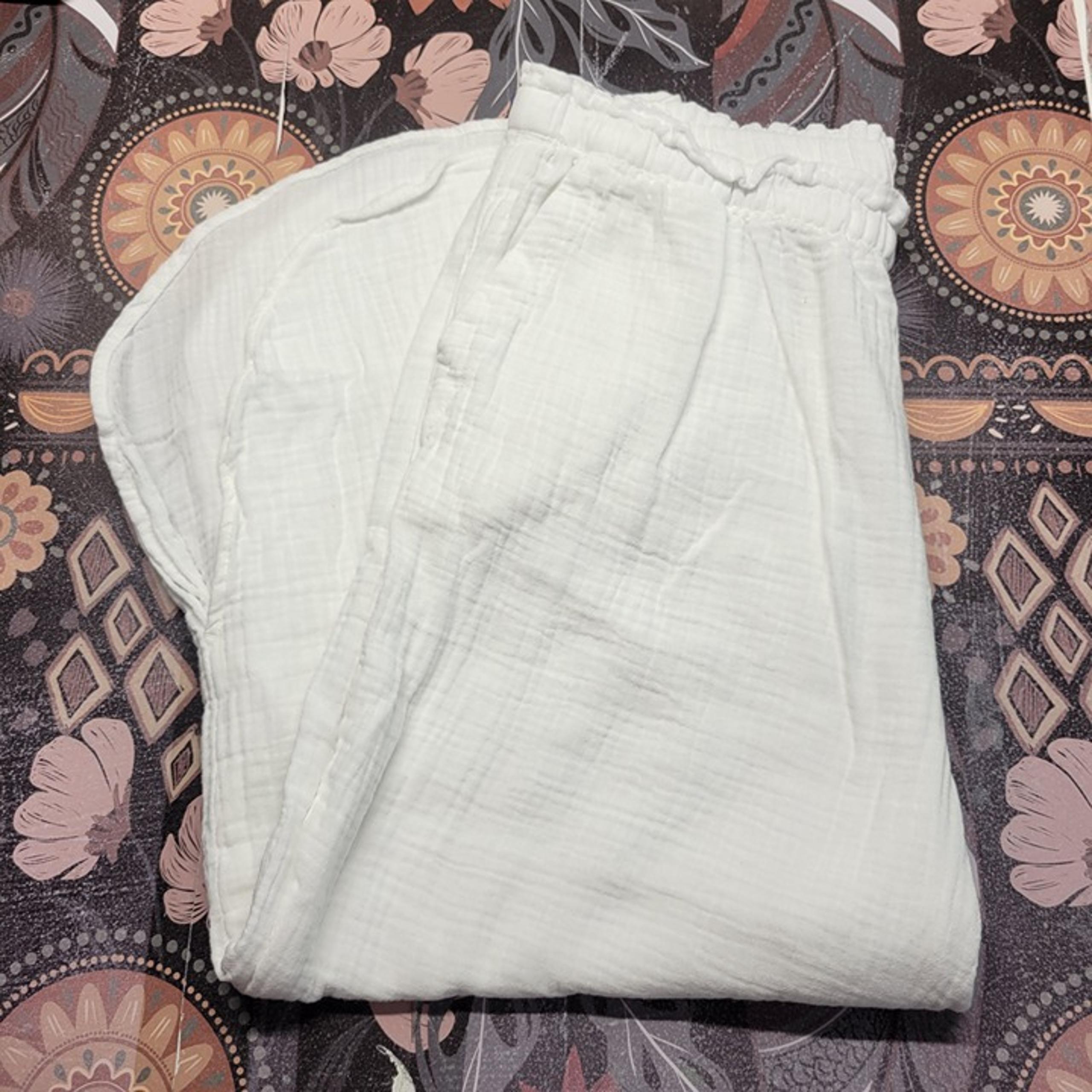 Soma L Bright White Wide Slit Leg Casual Travel Summer Beach Lightweight Pants