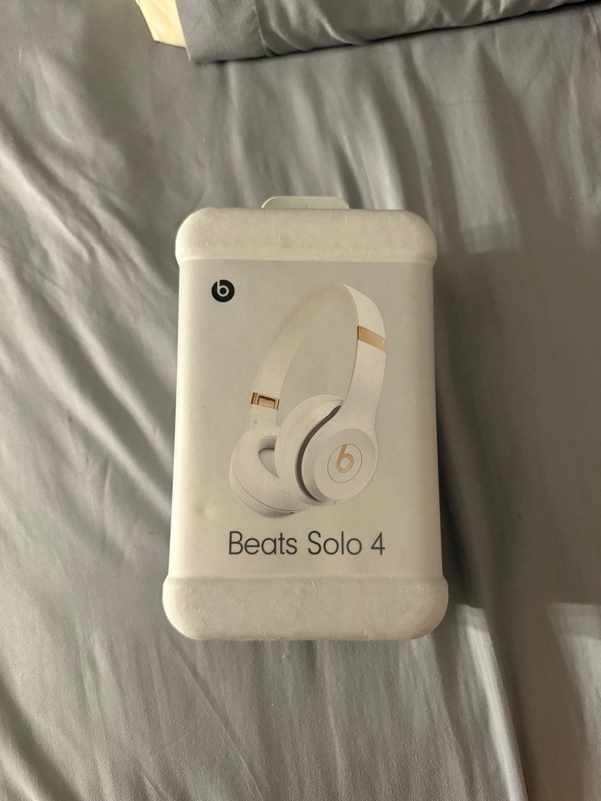Beats Solo 4