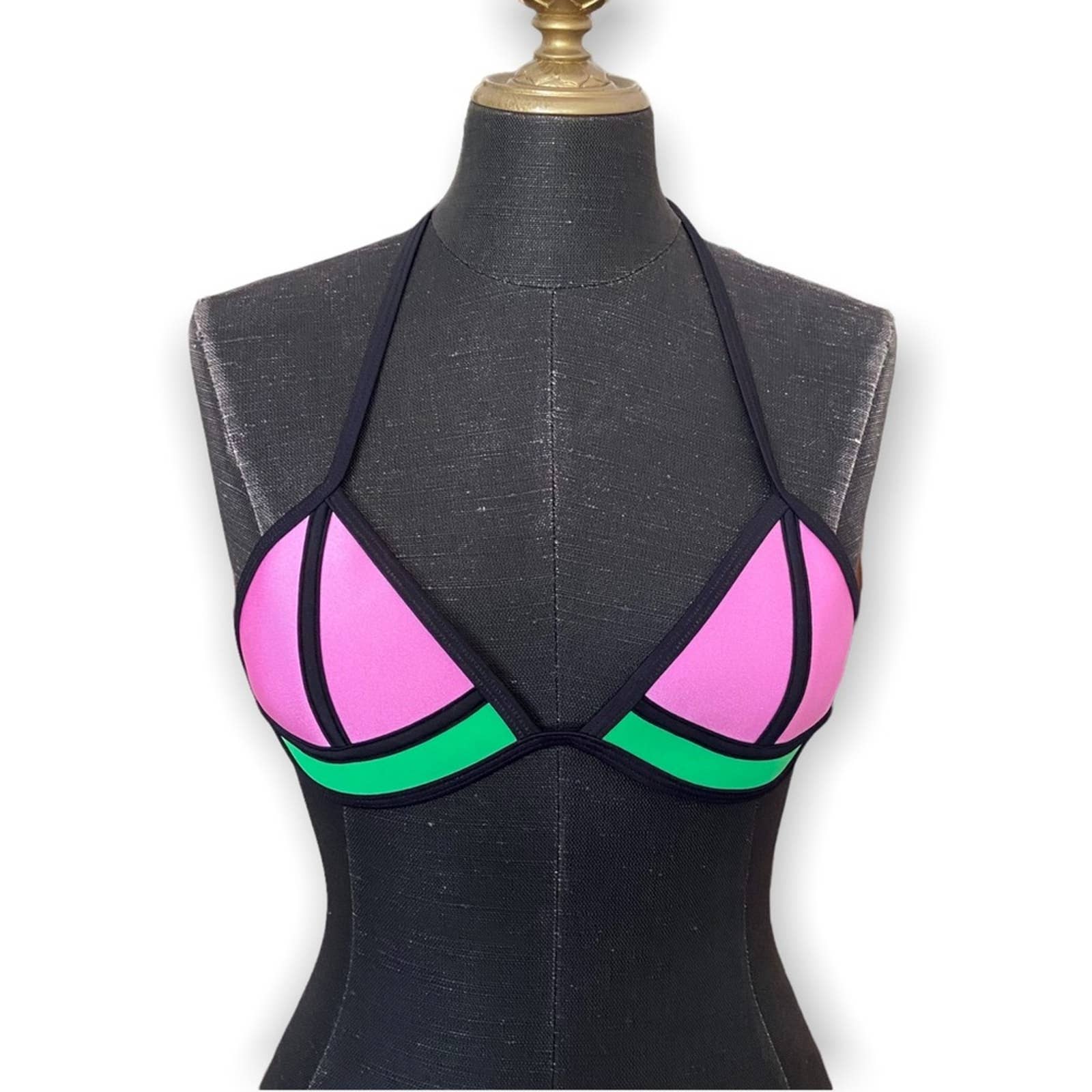 Triangl Beach Pareo Bikinis | Mercari Triangl Beach Pareo Bikinis | Mercari