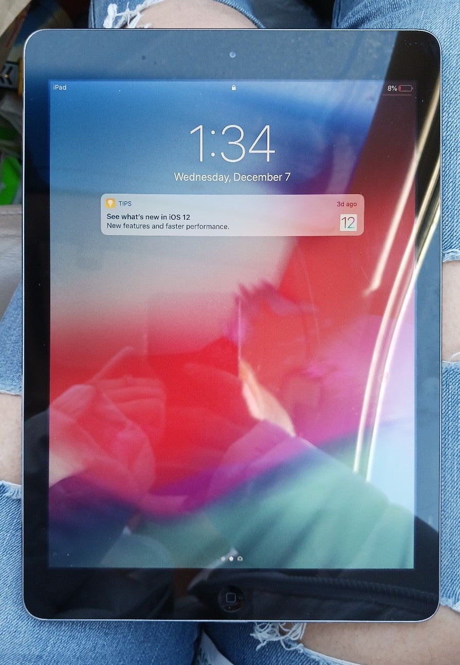 Apple iPad Air 1st Generation 128 GB