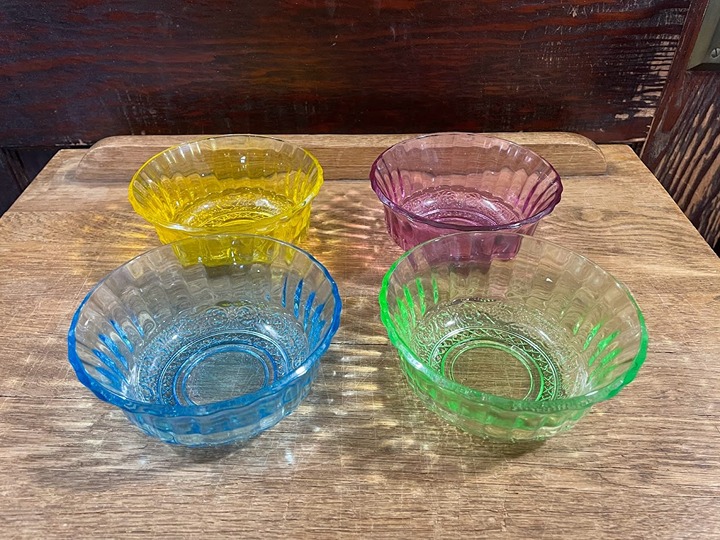Set of 4 Studio Silversmiths Studio Everyday Renaissance Colours Glass Bowls