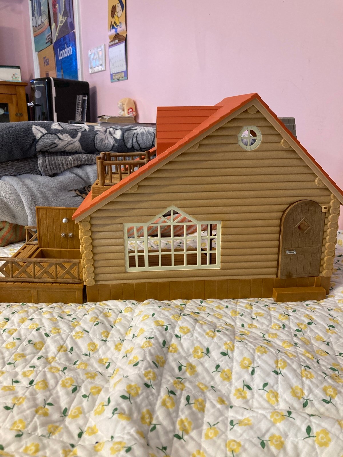 Calico critters log cabin