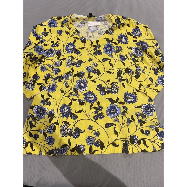 talbots v-neck sweater women’s Multicolor floral 89.50 medium