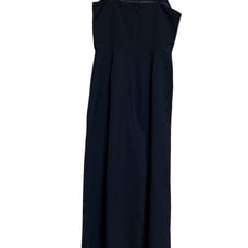 You can style it cutely or cool depending on the innerwear, from early spring to summer.