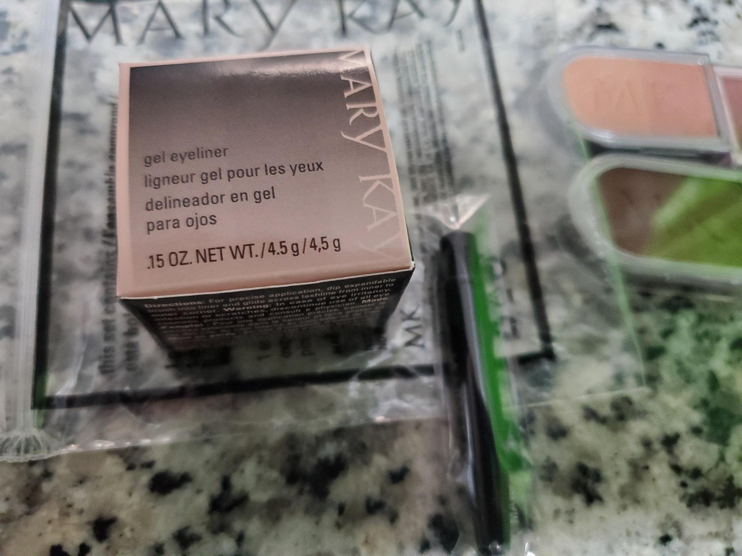 MARY KAY MAKEUP BUNDLE > All New * FREE SHIPPING