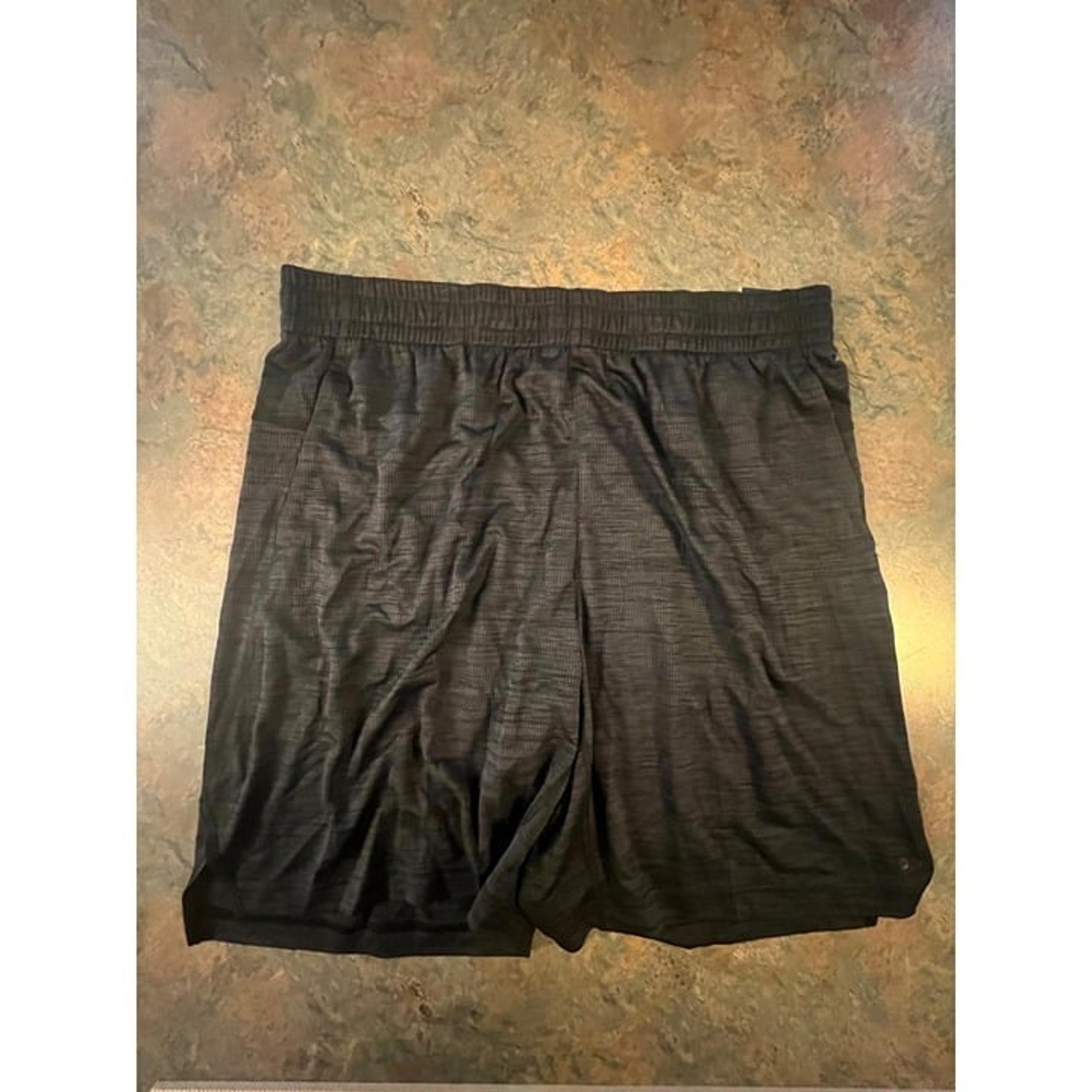 DSG Mens Large Novelty Textured Training Shorts Pure Black/Dark Gray