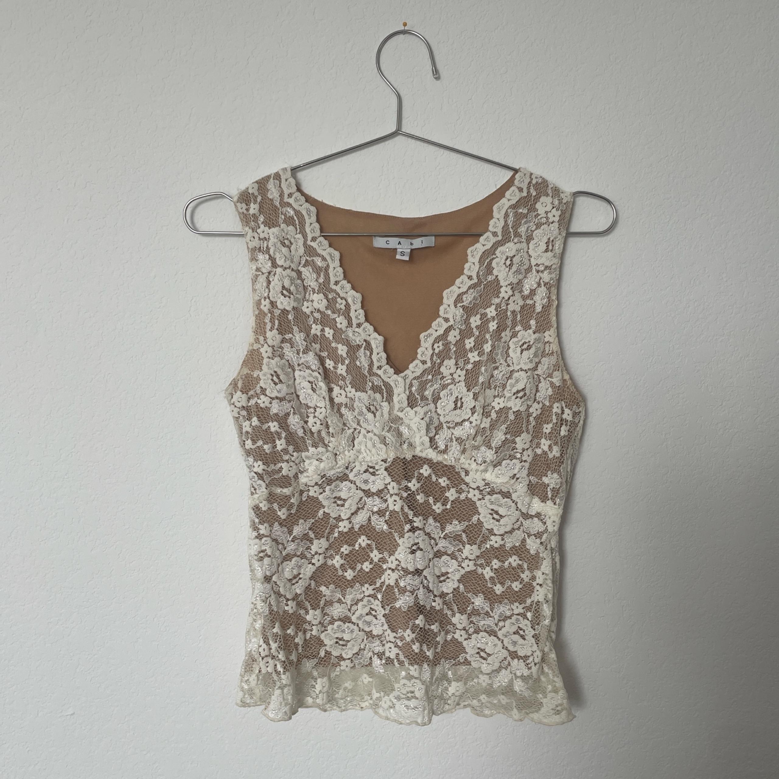 American vintage y2k white lace v cut blouse size small