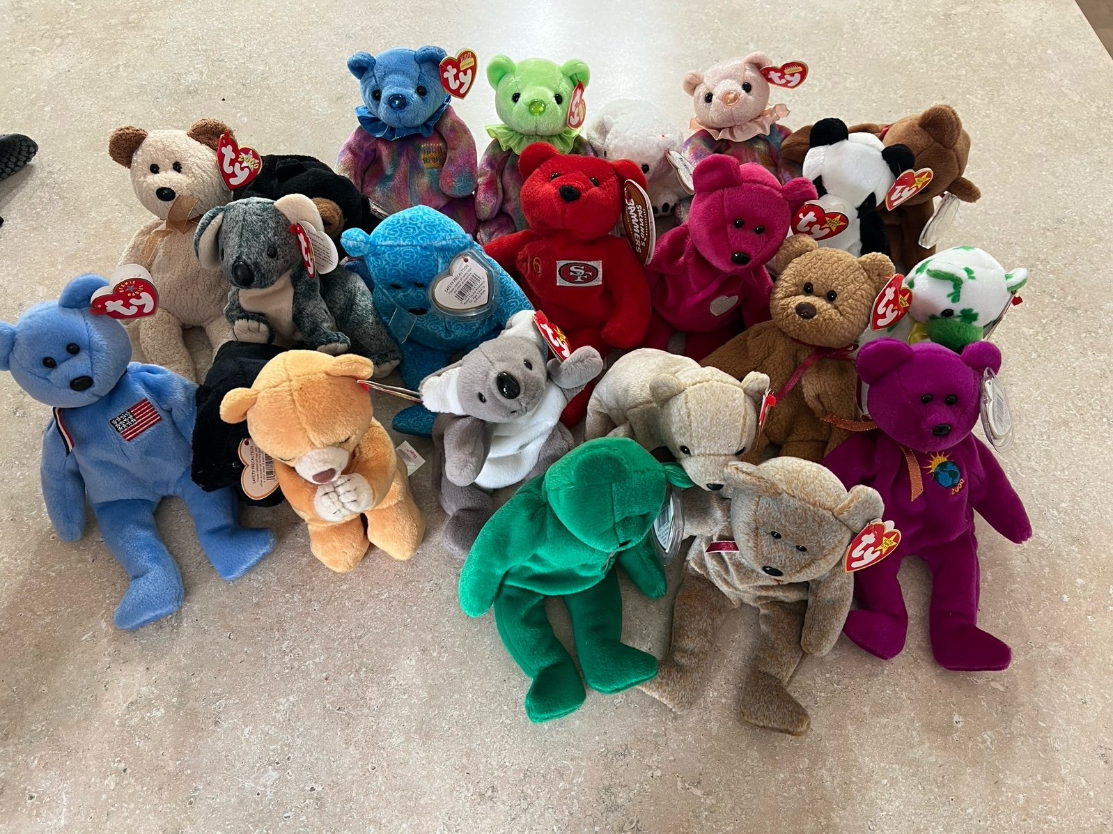 Lot of 22 beanie babies