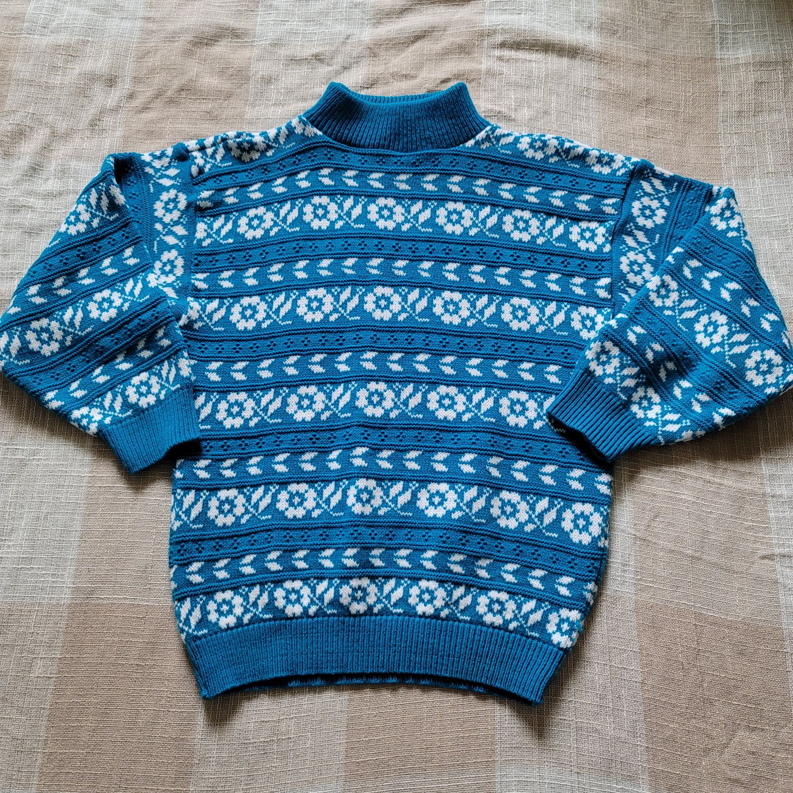 Vintage Knit Turtleneck
