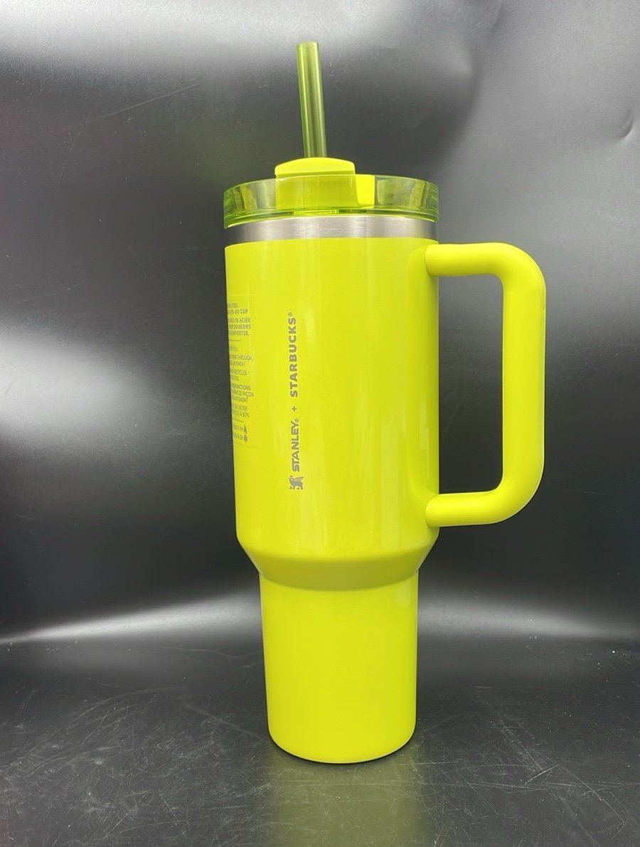 Highlighter Starbucks stanley summer 2024