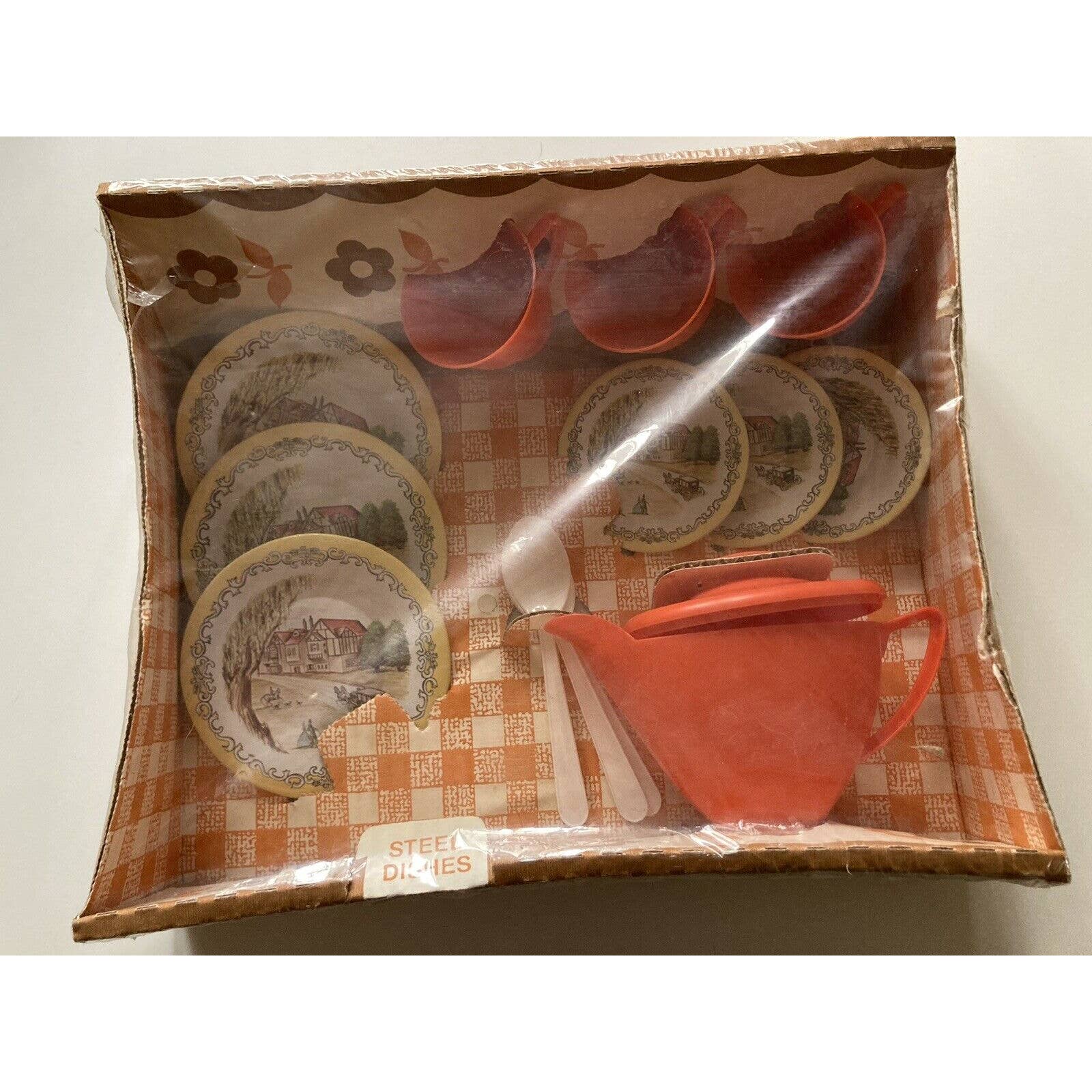 Wolverine Vintage Child's Metal & Plastic Tea Set 14 piece. NIB. RARE!!!!