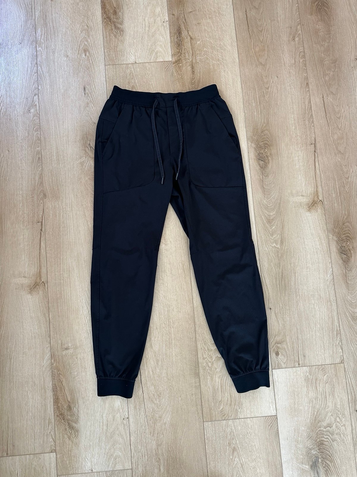 Lululemon ABC Joggers. Men’s Medium