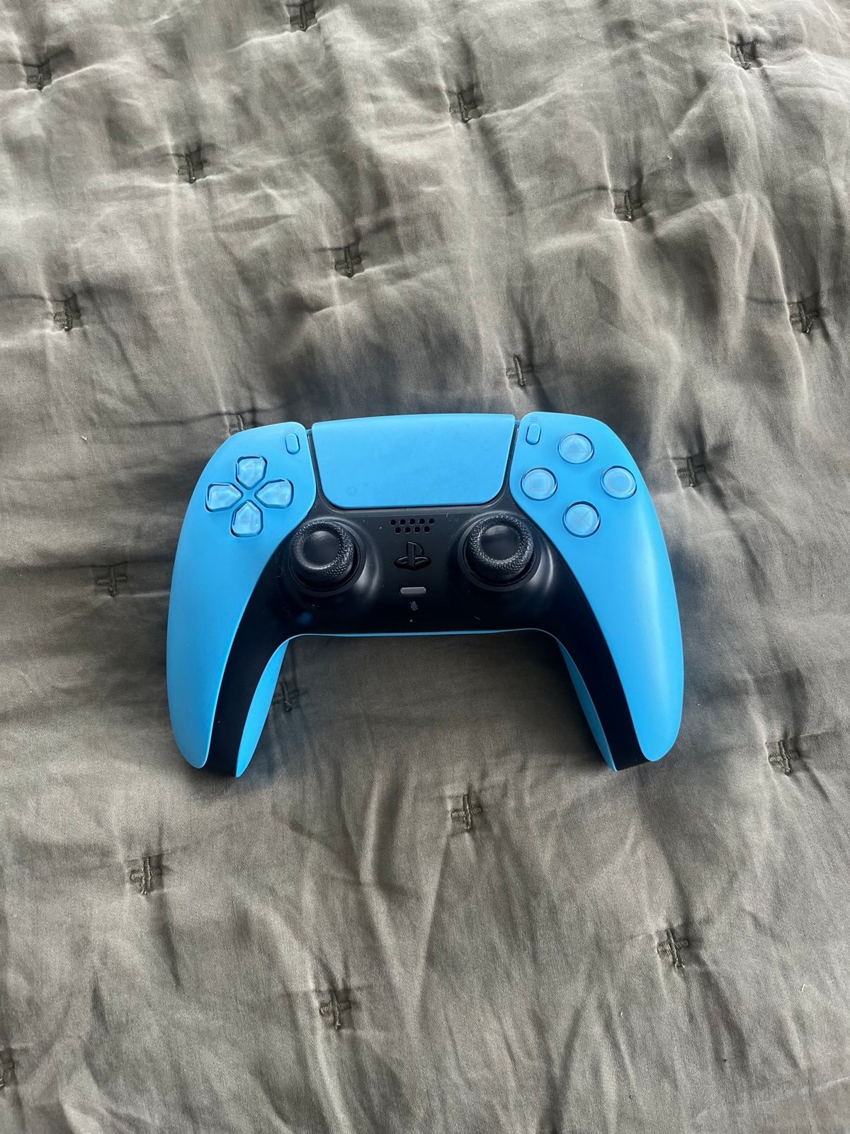 PS5 controller