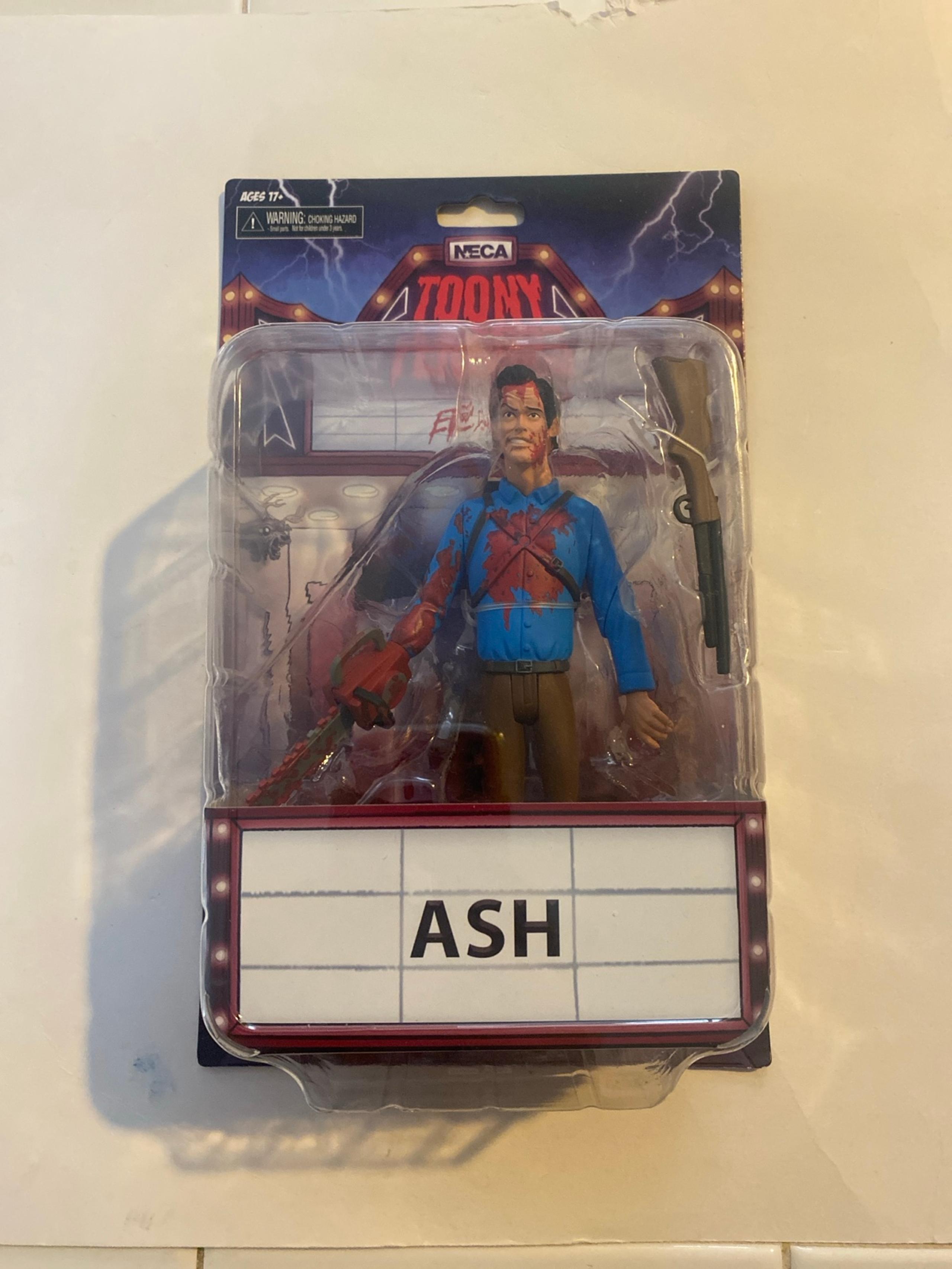 NECA Toony Terrors - Evil Dead 2 - 6 Scale Action Figure Ash