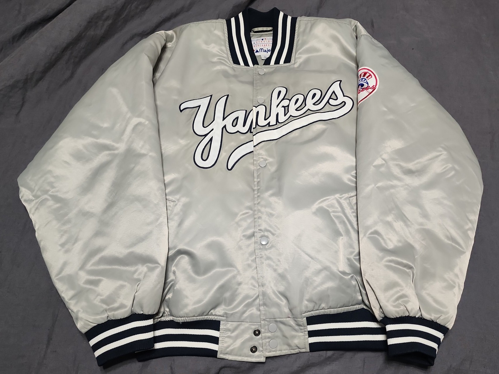 New York Yankees Majestic Bomber Jacket XL Perfect Condition! Like New!!