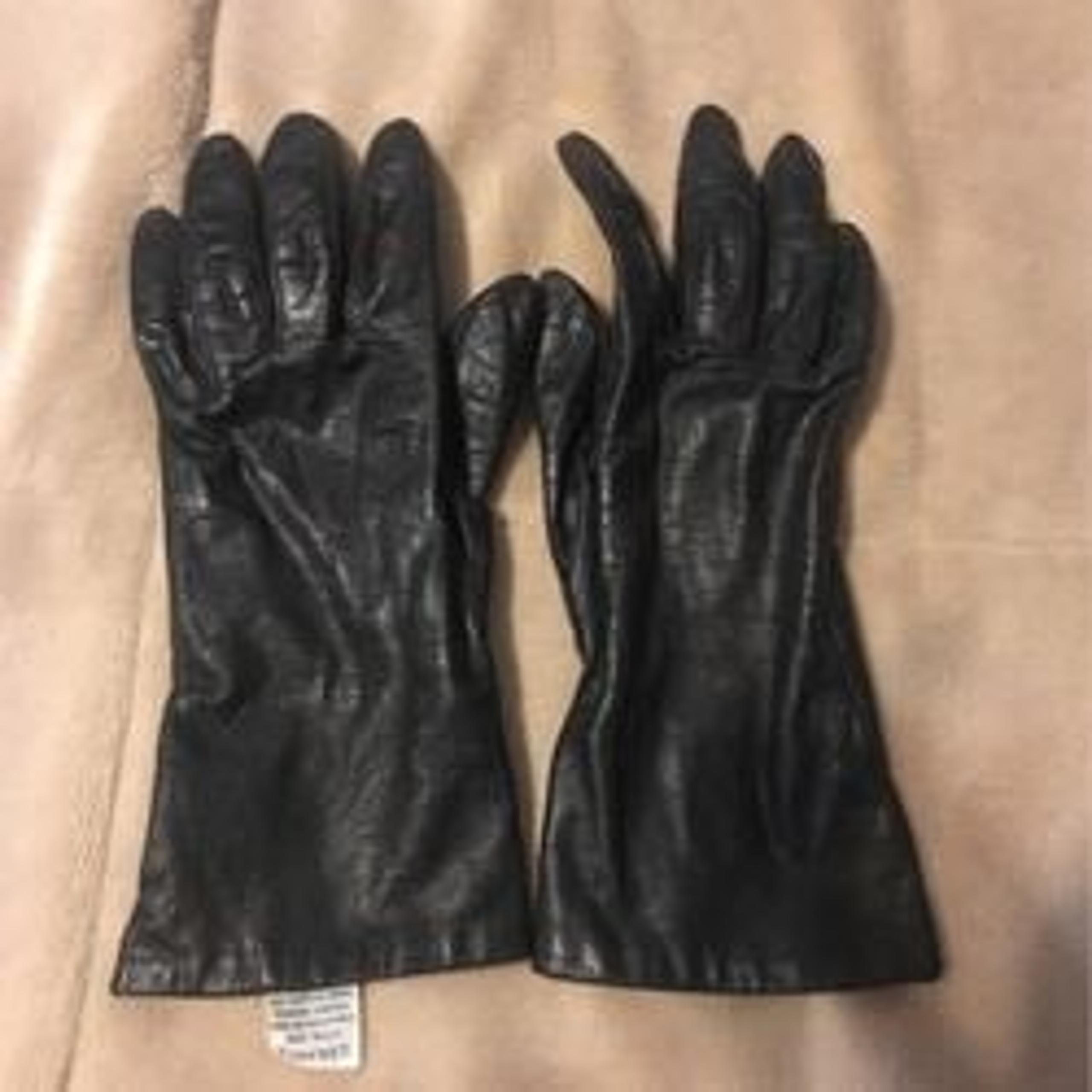 Vintage Fownes Black leather Gloves Size 7 1/2 Leather Gloves ladies