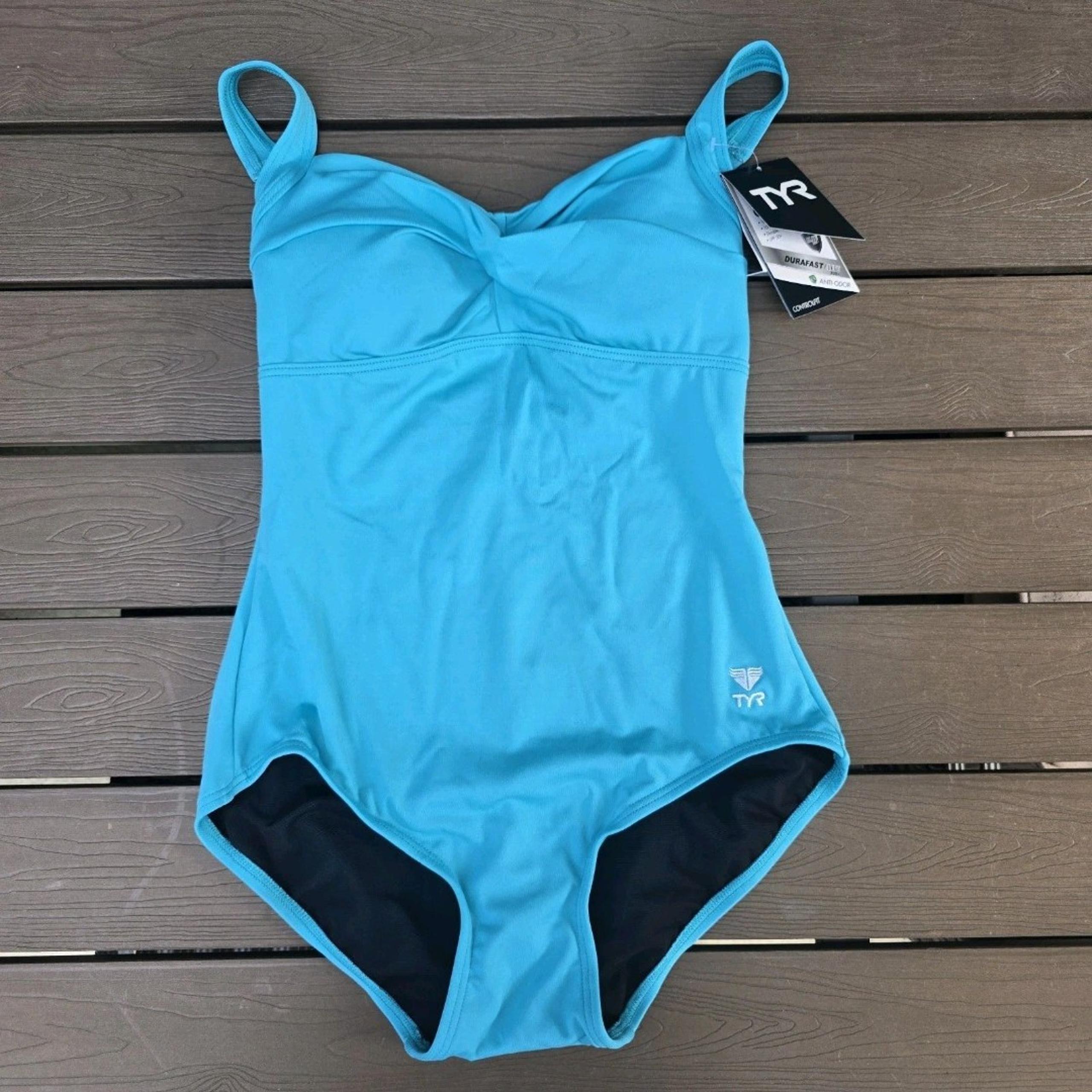 TYR Women's Light Blue Twisted Bra Control Fit One Piece Swimsuit Sz 8 New