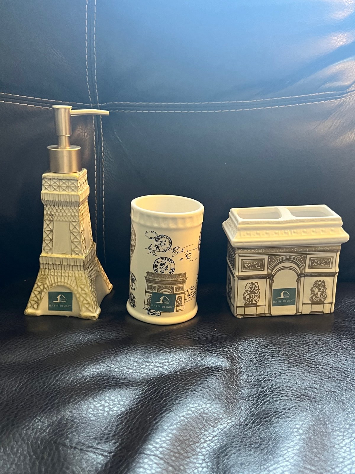Eiffel Tower 3 piece bathroom set