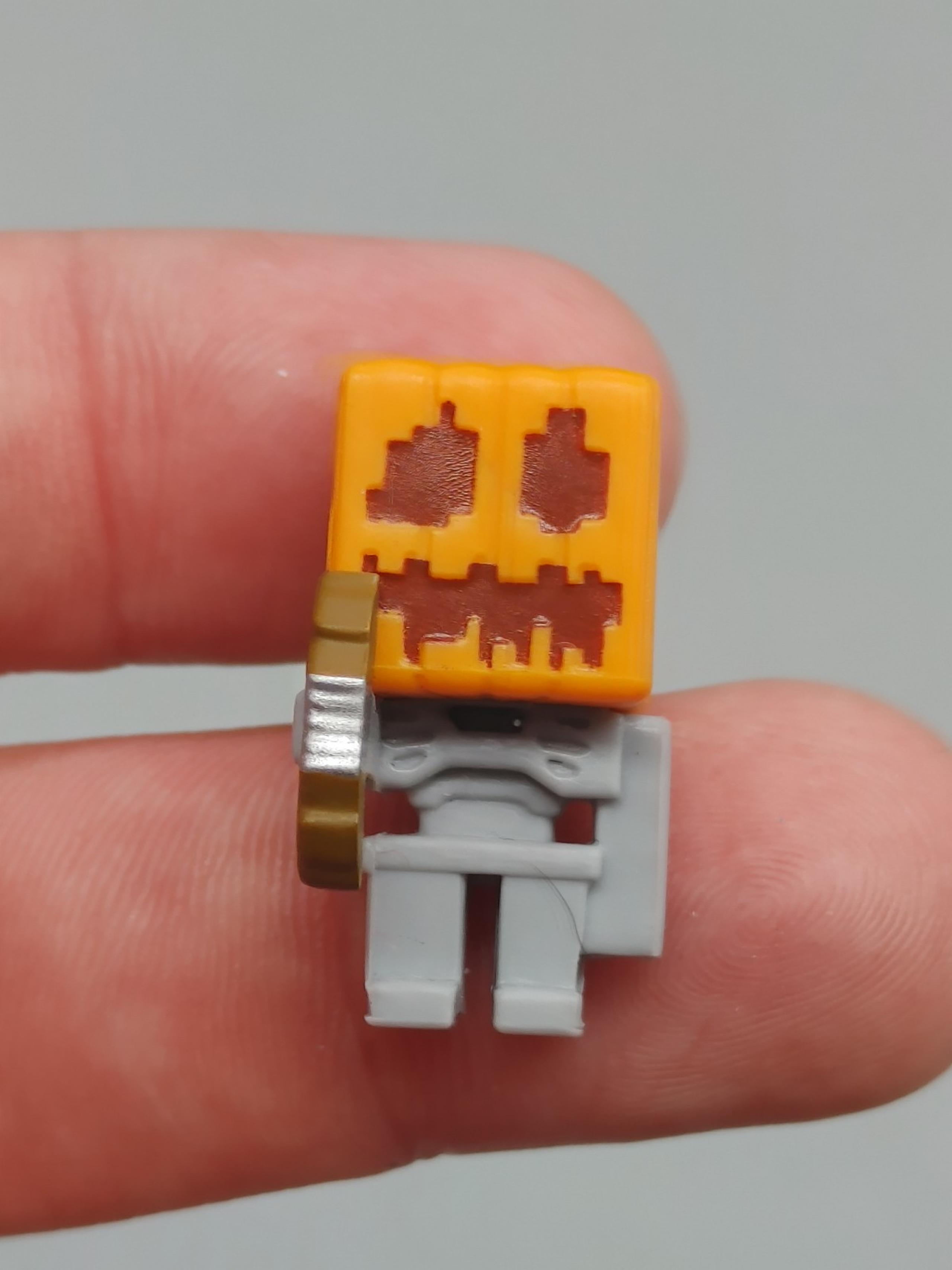 Minecraft - Skeleton Pumpkin Helmet Archer - Mattel Mini Figure 1" Mojang