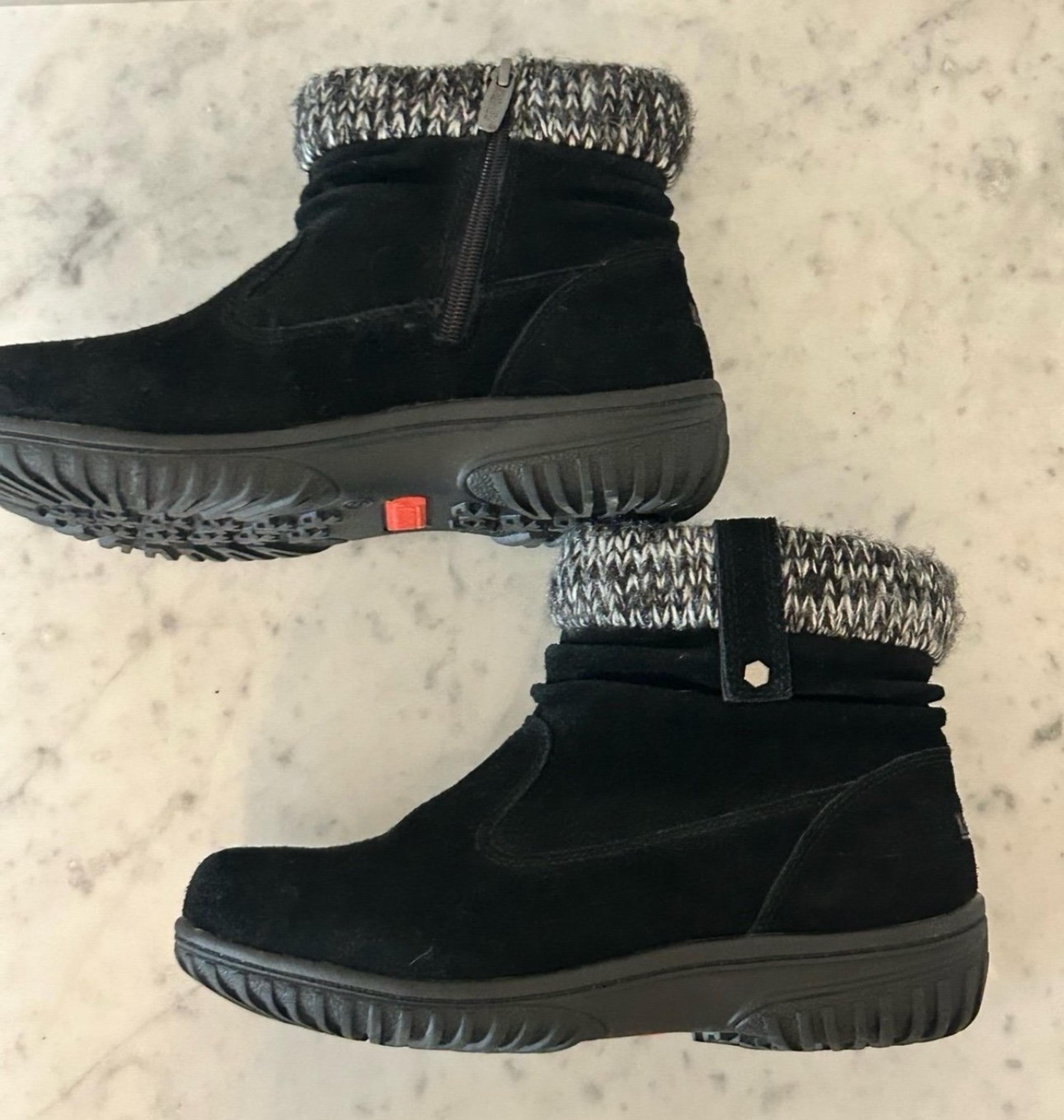 Khombu “Laura” All Weather Bootie / Black - Women’s Size 9
