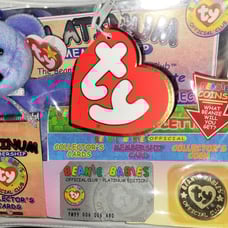 Platinum membership Beanie Babies Clubby II with rare full Gold Coin (Unopened)