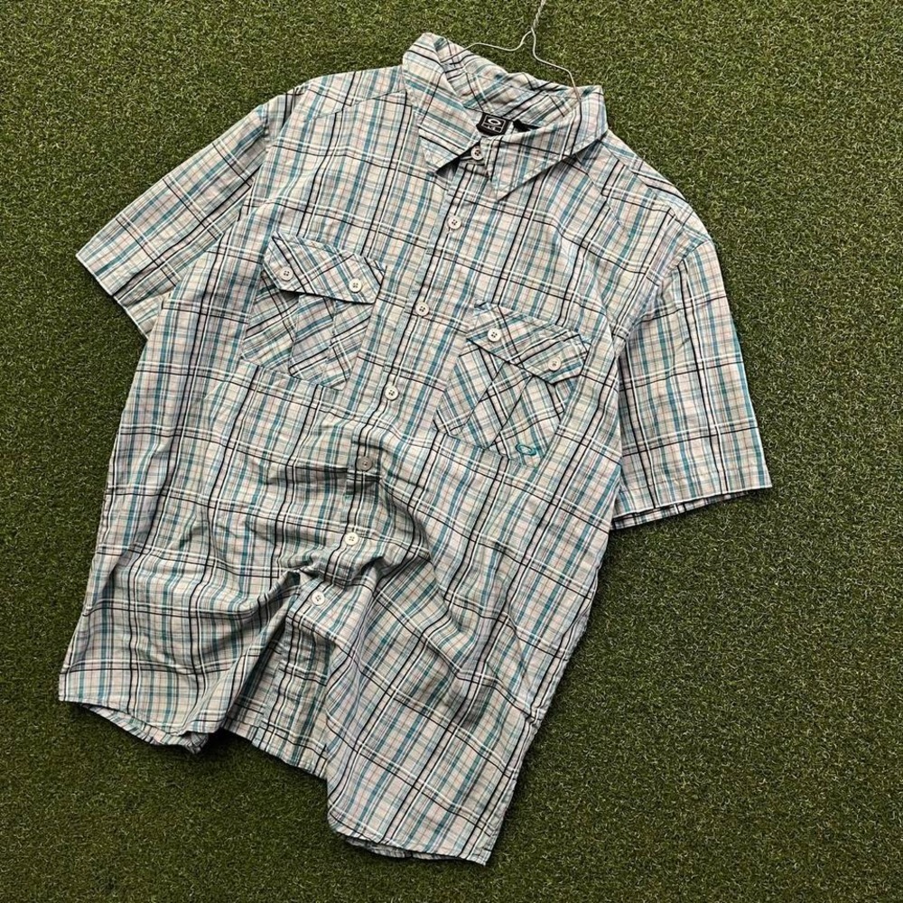 Vintage 00s Oakley Embroidered Button Down Short Sleeve Shirt