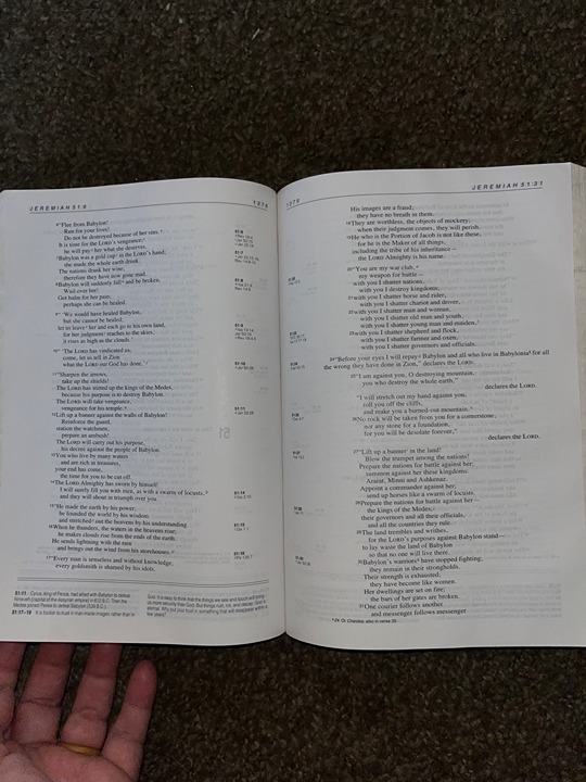 Life Application Study Bible 1997 NIV New International Version Tyndale HARDBACK - detail